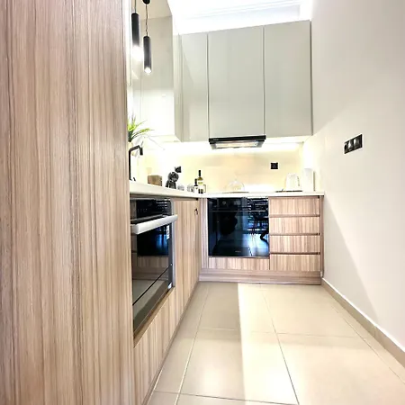 Nafsika Luxe Edition Oreon